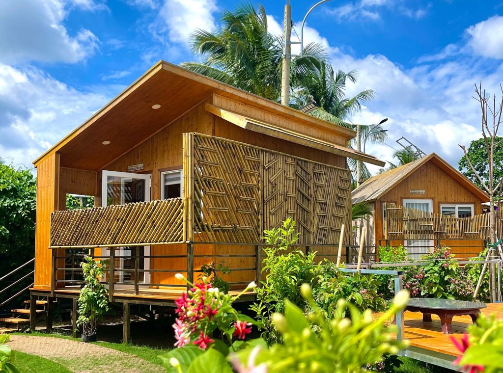 Riverside Glamping ven sông