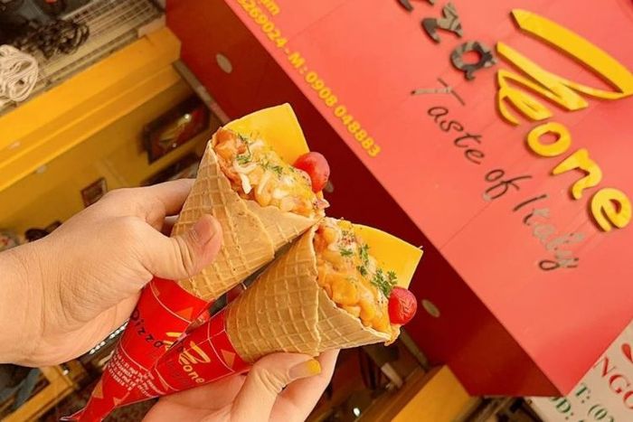 Pizza Cone món ăn vặt độc đáo