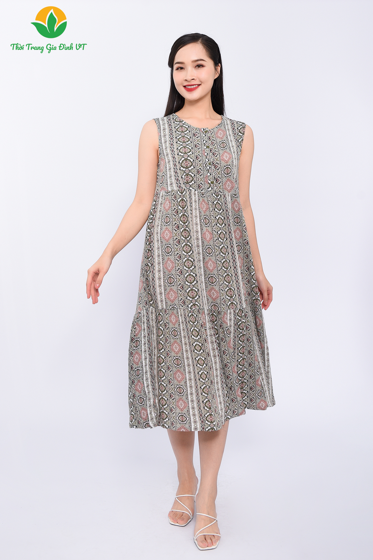 Váy maxi xẻ tà chiết eo thanh lịch