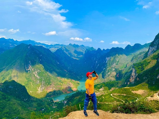 Khung cảnh hùng vĩ của Đèo Mã Pí Lèng