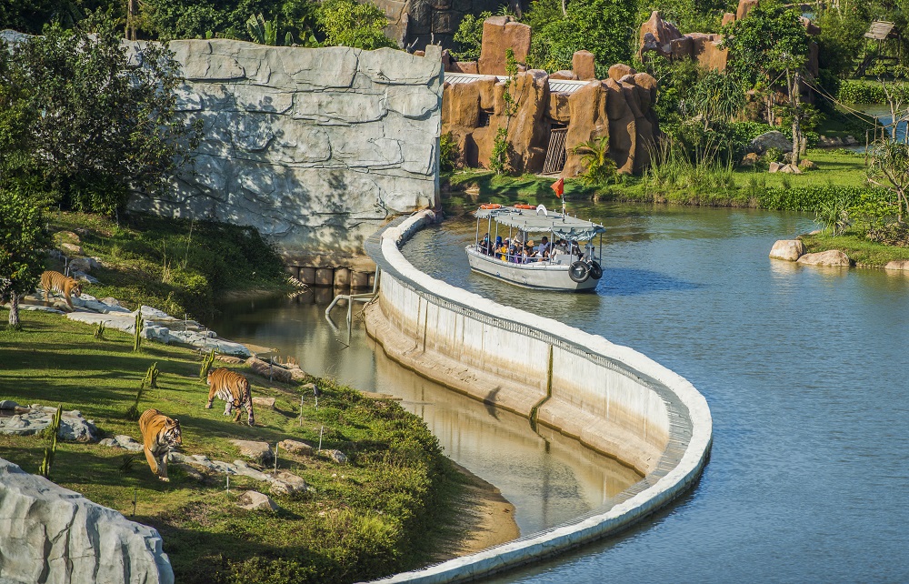Du ngoạn sông và khu bán hoang dã ở VinWonders Nam Hội An