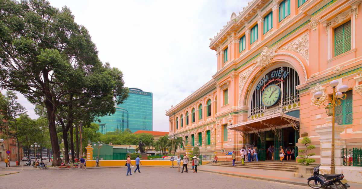 Trung tâm Sài Gòn nhộn nhịp