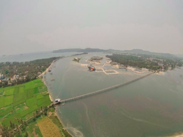 Bãi biển Quy Nhơn yên thoáng