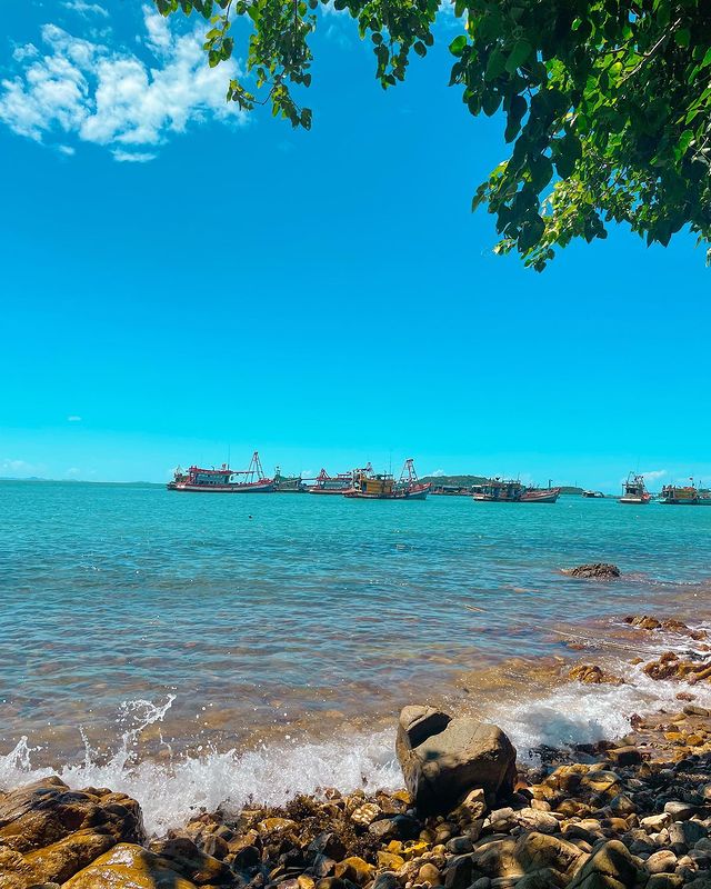 Biển êm mùa đẹp