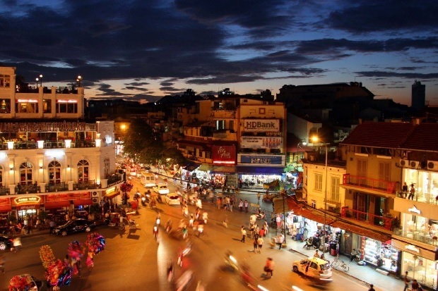 Phố cổ Hà Nội về đêm