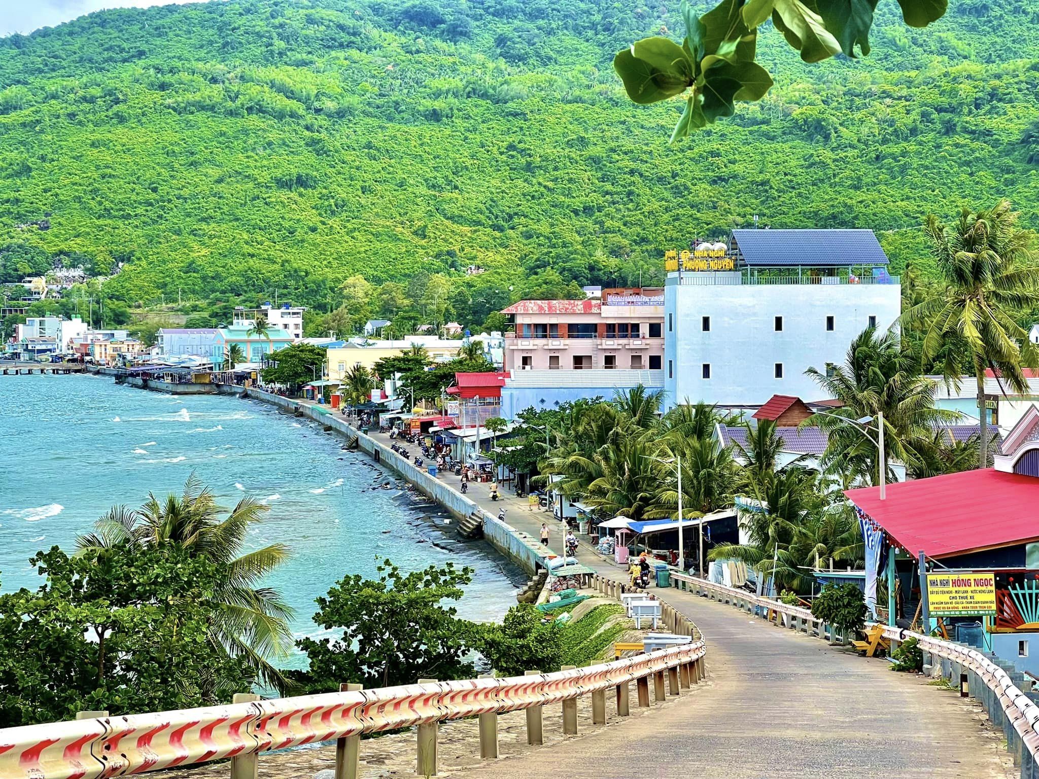 Bãi biển Côn Đảo