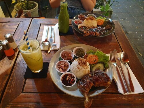 Ăn uống bình dân Bali