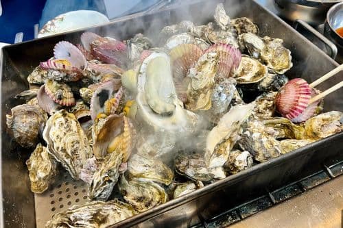 Hải sản tươi sống được nướng ngay tại chỗ