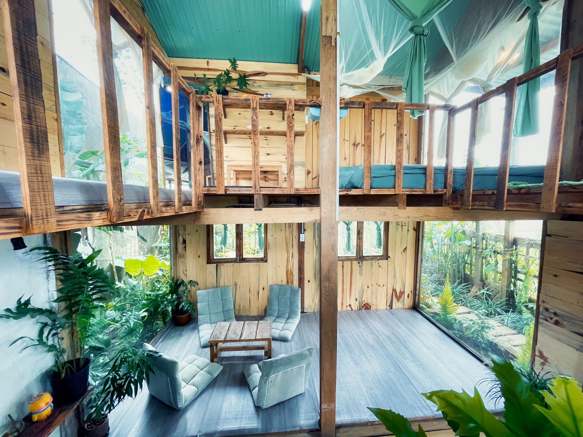 Góc hiên bình yên của Lang Thang House
