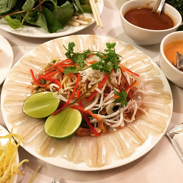 Gỏi cá mai Vũng Tàu tươi ngon, đặc sắc