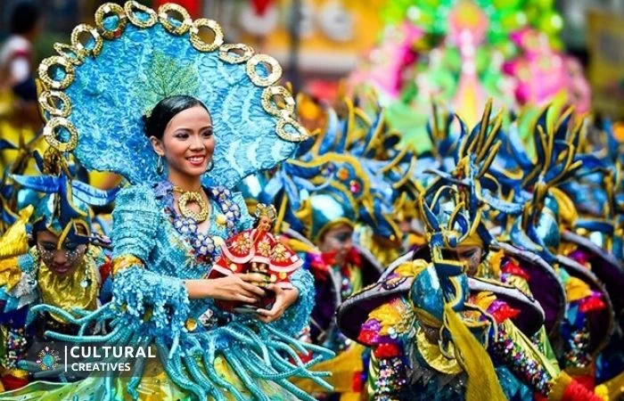 Điệu múa và sắc màu của lễ hội Sinulog