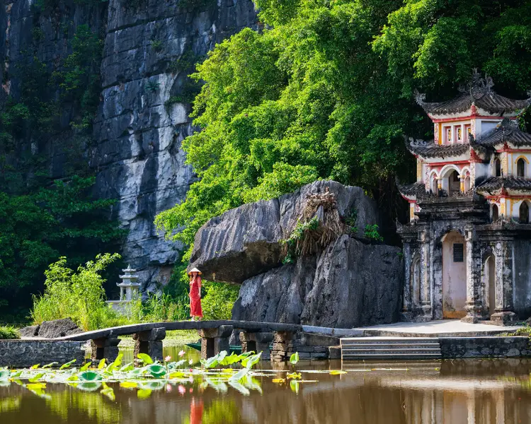 Chùa Bích Động
