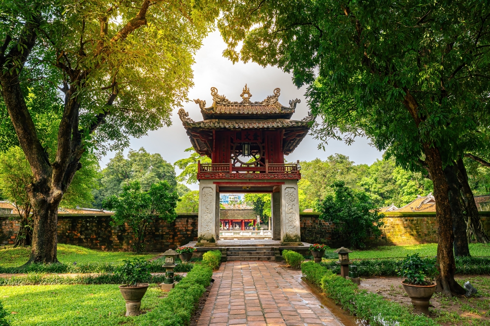 Văn Miếu - Quốc Tử Giám cổ kính