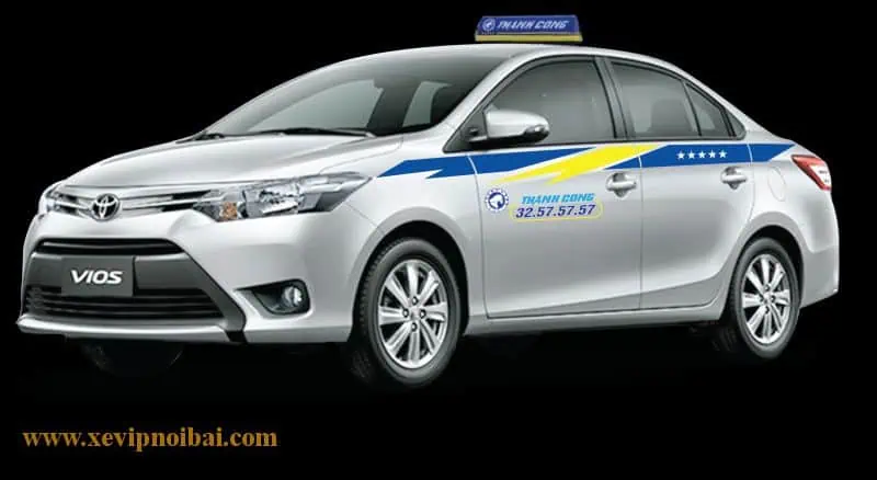 Xe đón khách tại sân bay