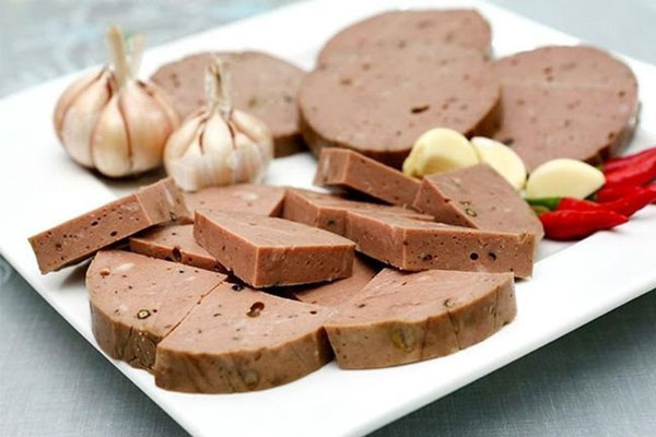 Chả bò Đà Nẵng thơm nồng vị tiêu sọ đen