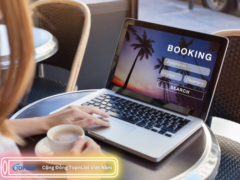 Giao diện đặt phòng trực tuyến