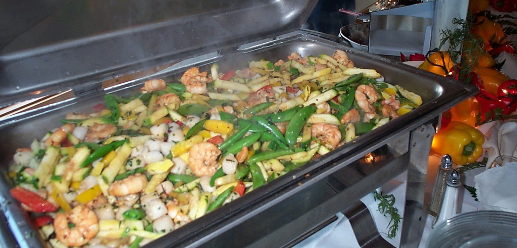 Menu tiệc cưới ngoài trời phù hợp với điều kiện thời tiết