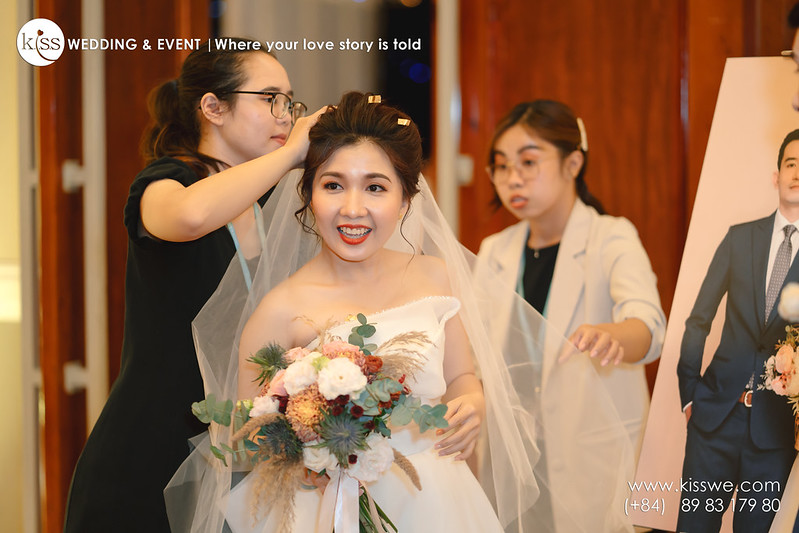 Điều phối ngày cưới