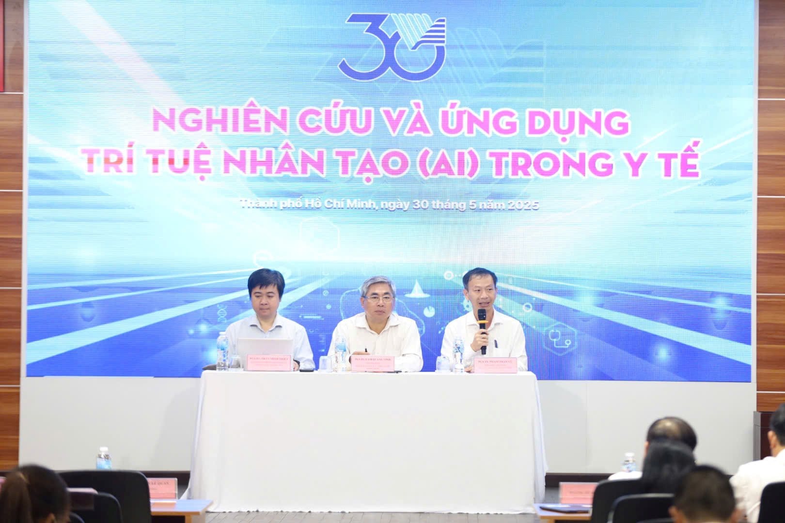 Ứng dụng AI thực tế