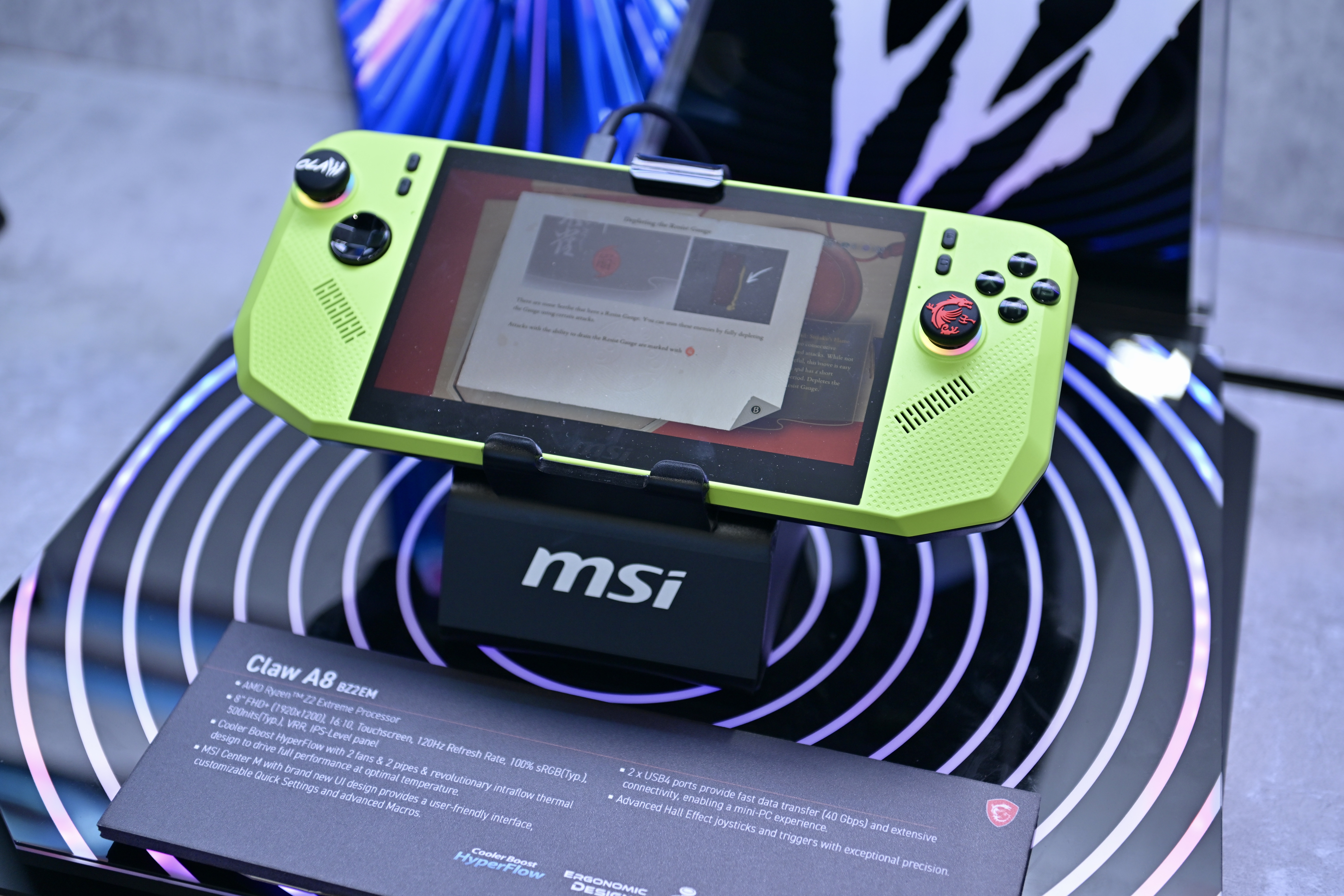 MSI Claw 8 AI+