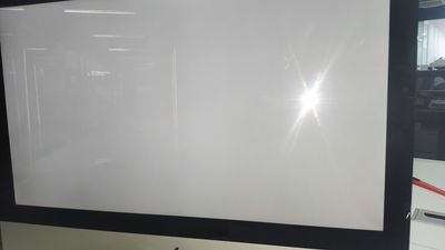 Hệ sinh thái Apple 2026 với Mac Mini, Display và SSD