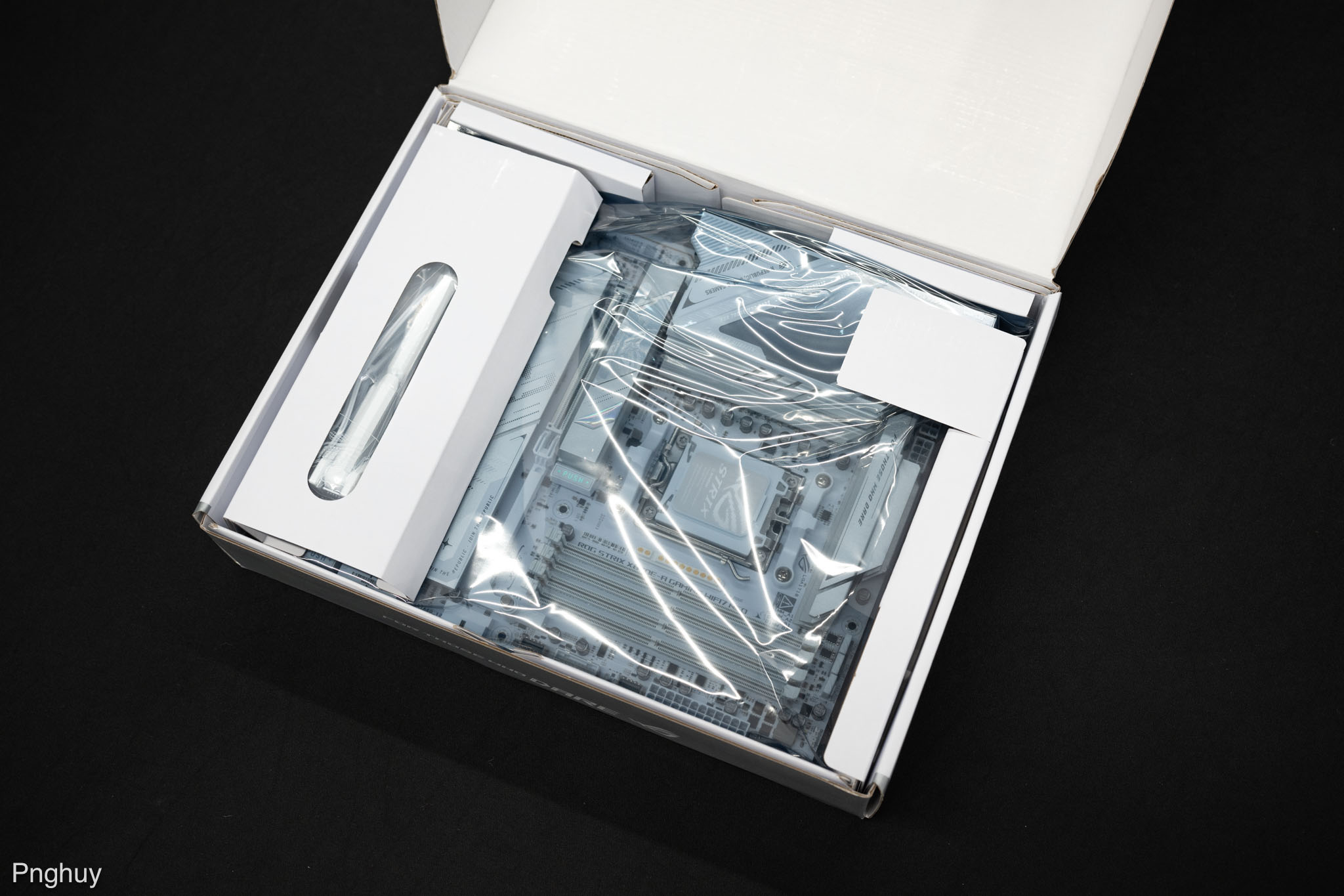 Phụ kiện và hộp đựng mainboard ASUS X870E-A