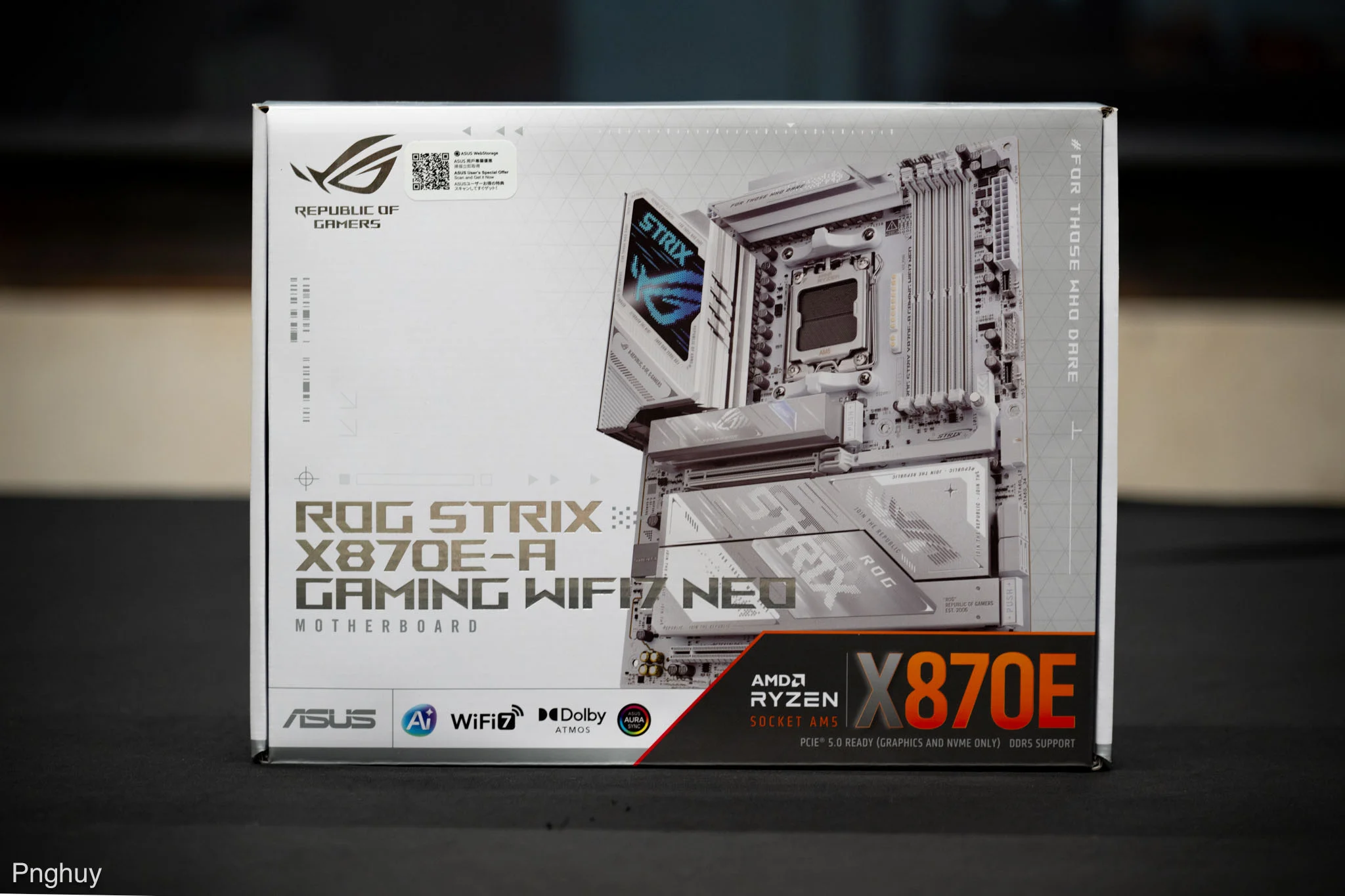 Mainboard ASUS ROG Strix X870E-A Gaming Wi-Fi Neo với thiết kế trắng