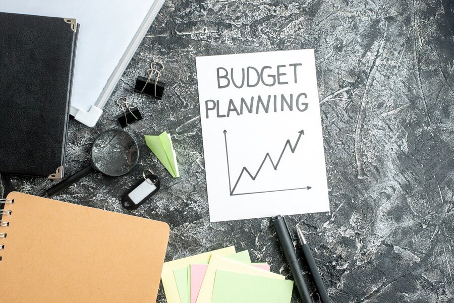 Bảng phân bổ ngân sách marketing theo các giai đoạn phát triển của doanh nghiệp công nghệ