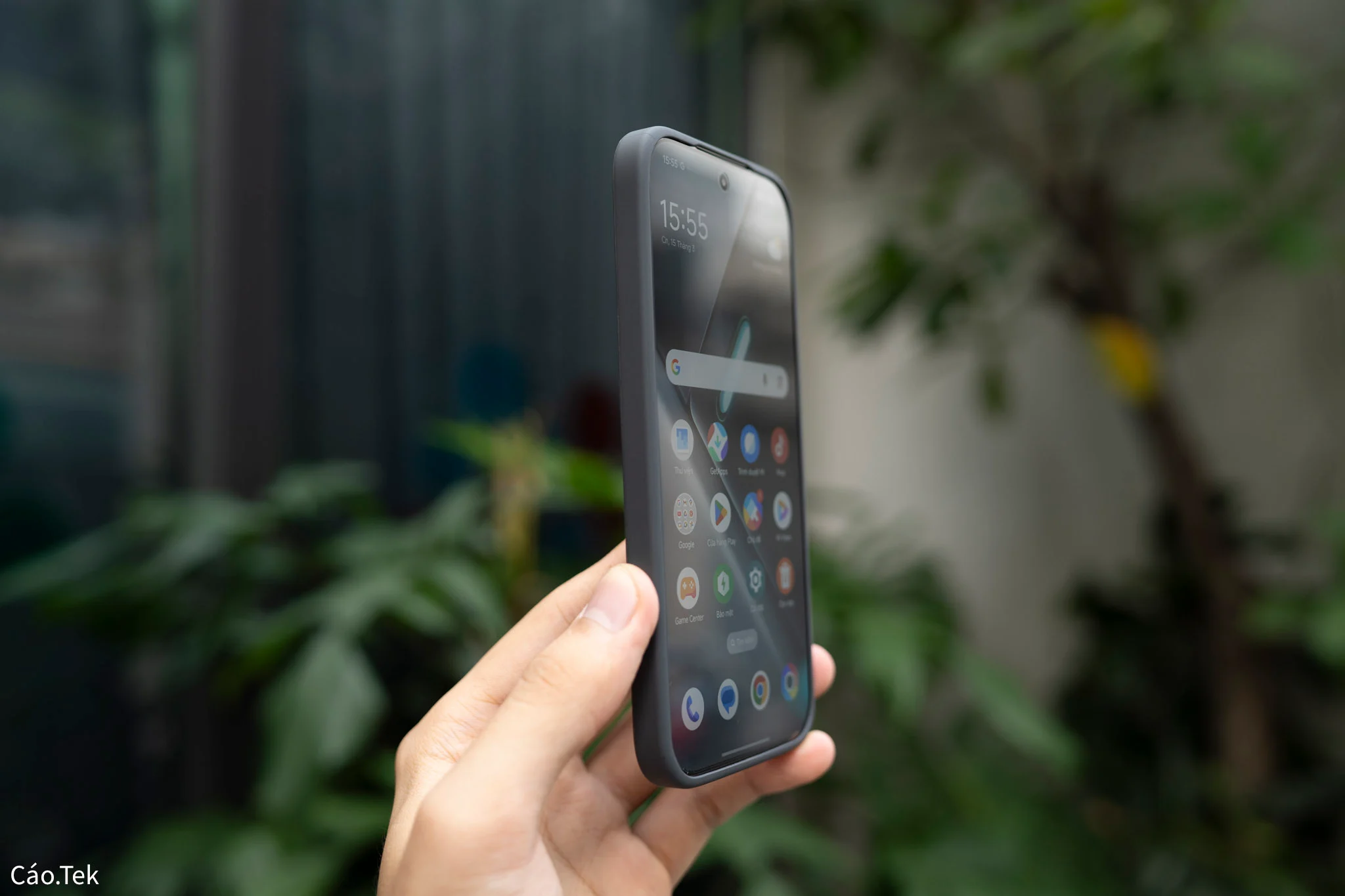 Chi tiết cảm giác cầm nắm - nguồn từ Tinhte.vn