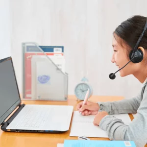 Việc sử dụng các template sẵn giúp bạn nâng cao khả năng phản xạ, mạch lạc khi tự học IELTS Speaking tại nhà