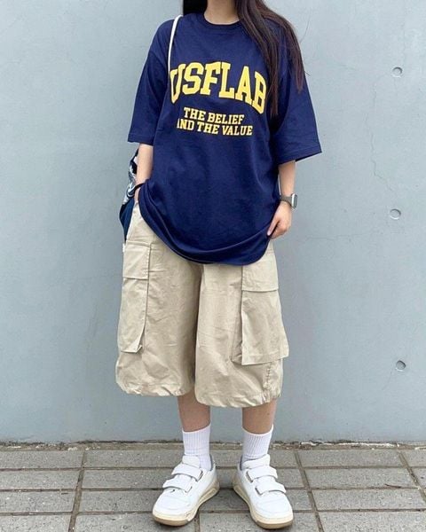 Áo thun oversized phối short kaki mùa hè