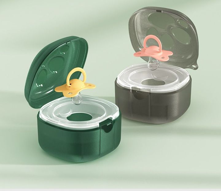 Núm vú giả hỗ trợ trẻ