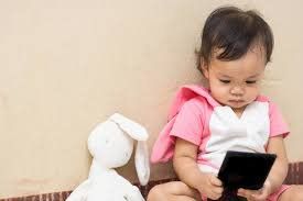 Một số dấu hiệu có thể giúp nhận biết sớm trẻ bị chậm nói