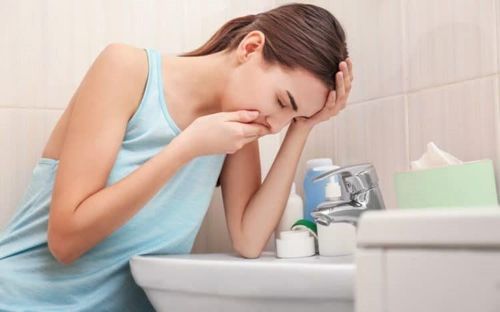 Thai phụ buồn nôn vào buổi sáng