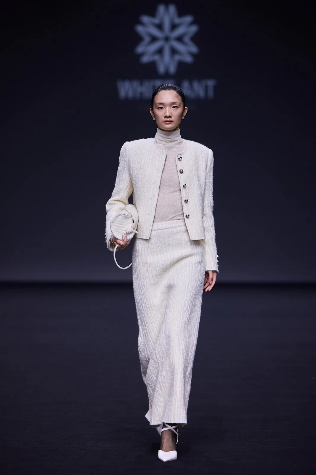 BST Thu-Đông 2026 của WHITE ANT