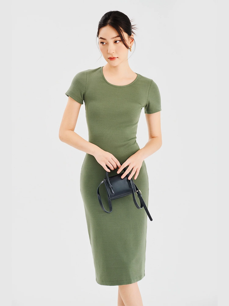 Đầm thun cổ tròn tay ngắn xẻ sau
