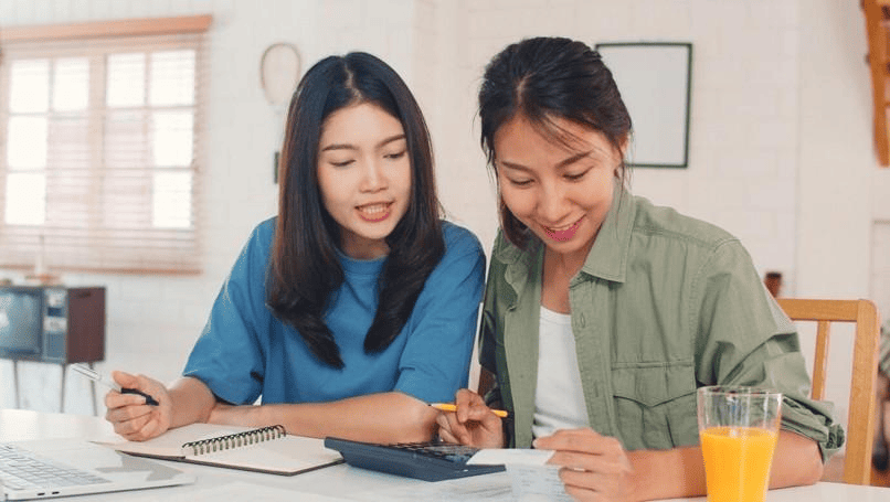 Rèn luyện các thói quen tốt trong sinh hoạt và chi tiêu giúp bạn tiết kiệm được một khoản tiền đáng kể.