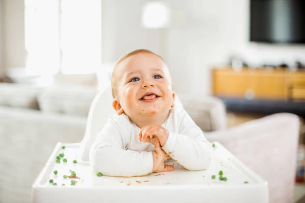 Luôn làm mới thực đơn hàng ngày của bé để tránh nhàm chán