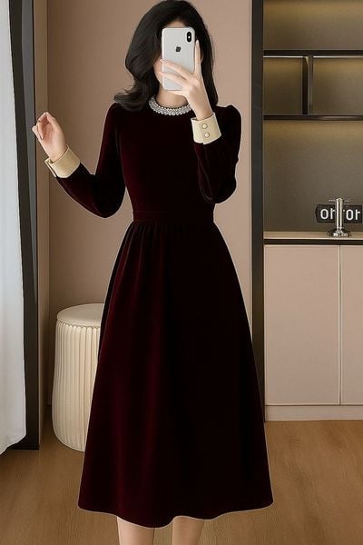 Đầm nhung mỏng velvet tiết chế ấm áp