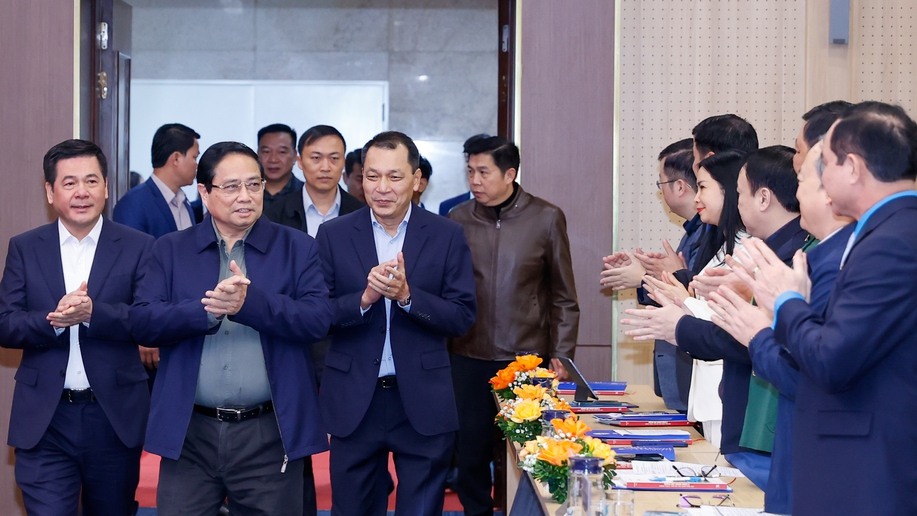 Sai lầm khi cho bé ăn