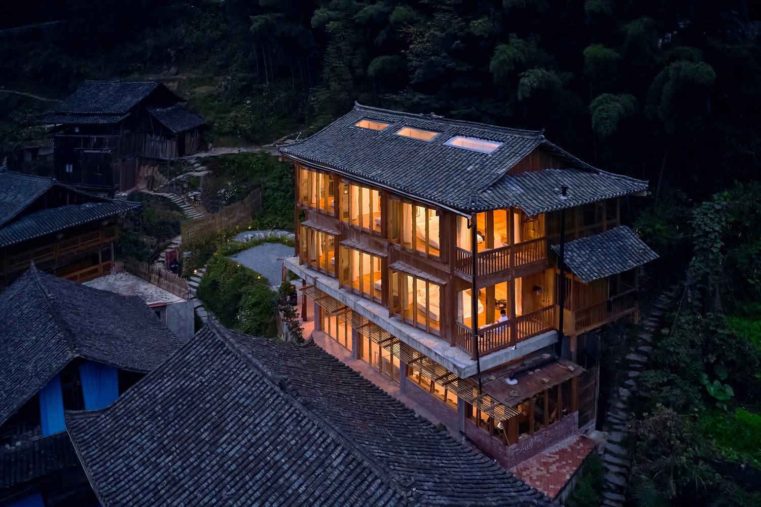 Khu vực sinh hoạt chung ấm cúng kết nối các vị khách lưu trú