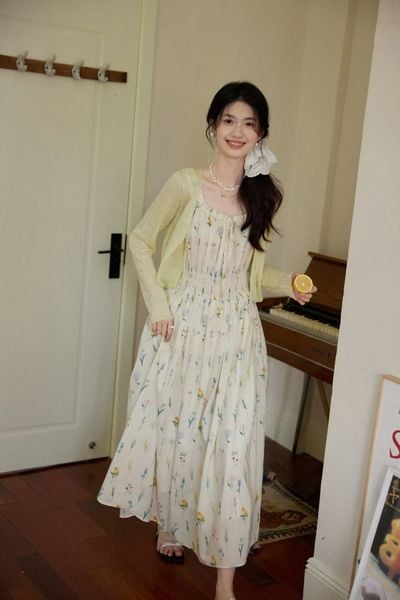 Váy midi hoa phối cardigan mỏng
