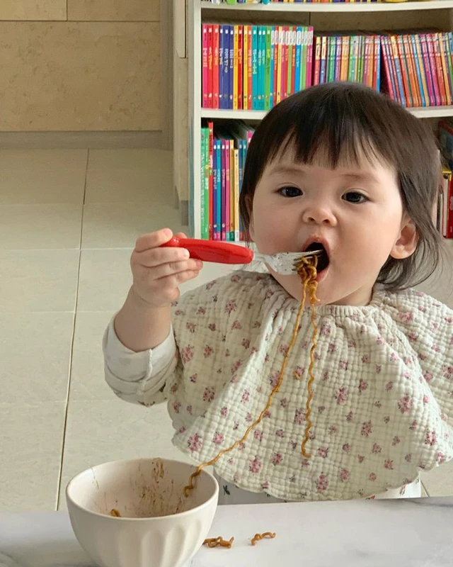 Không thêm muối vào thức ăn cho bé