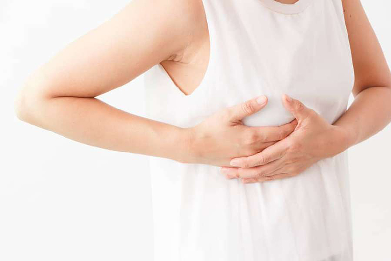 Bổ sung dinh dưỡng và canxi giúp mẹ hồi phục sau sinh