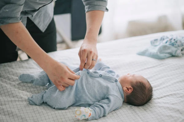 Cơ chế thân nhiệt ở trẻ sơ sinh