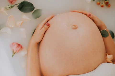 Mẹ bầu dễ bị rạn da khi mang thai