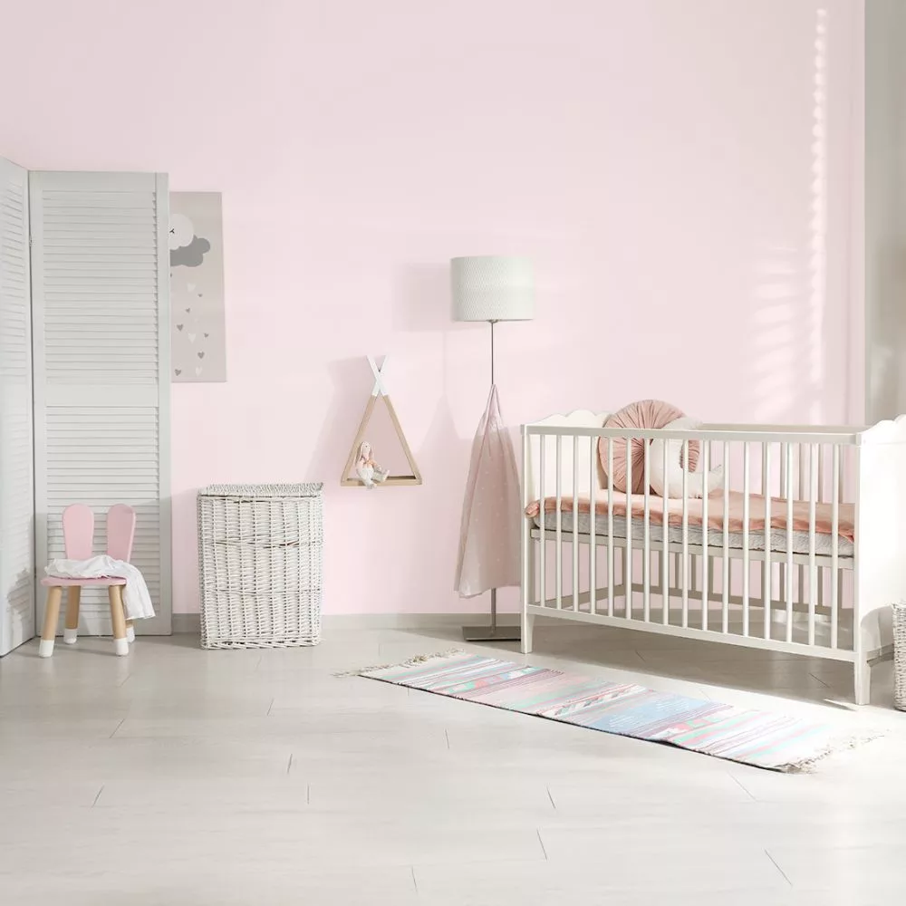 Màu sơn hồng phấn dịu nhẹ dành cho phòng em bé