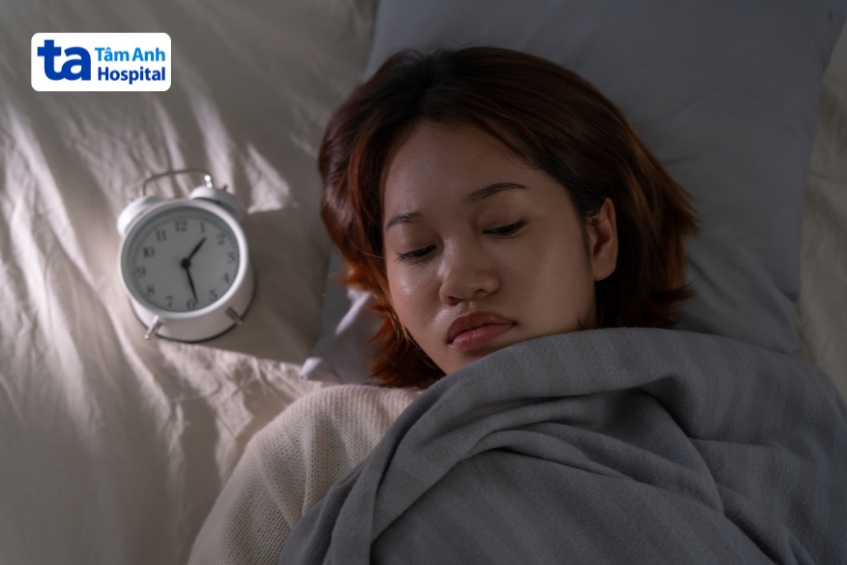 Tình trạng ngủ không sâu giấc do nhiều nguyên nhân