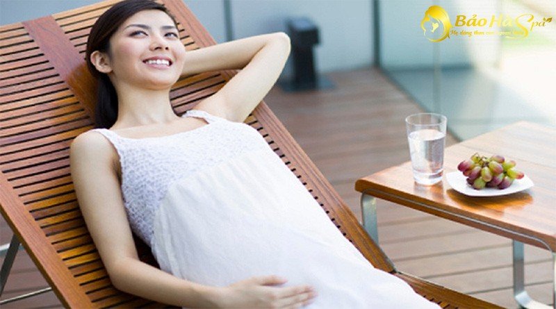 Mẹ bầu trong thai kỳ đầu