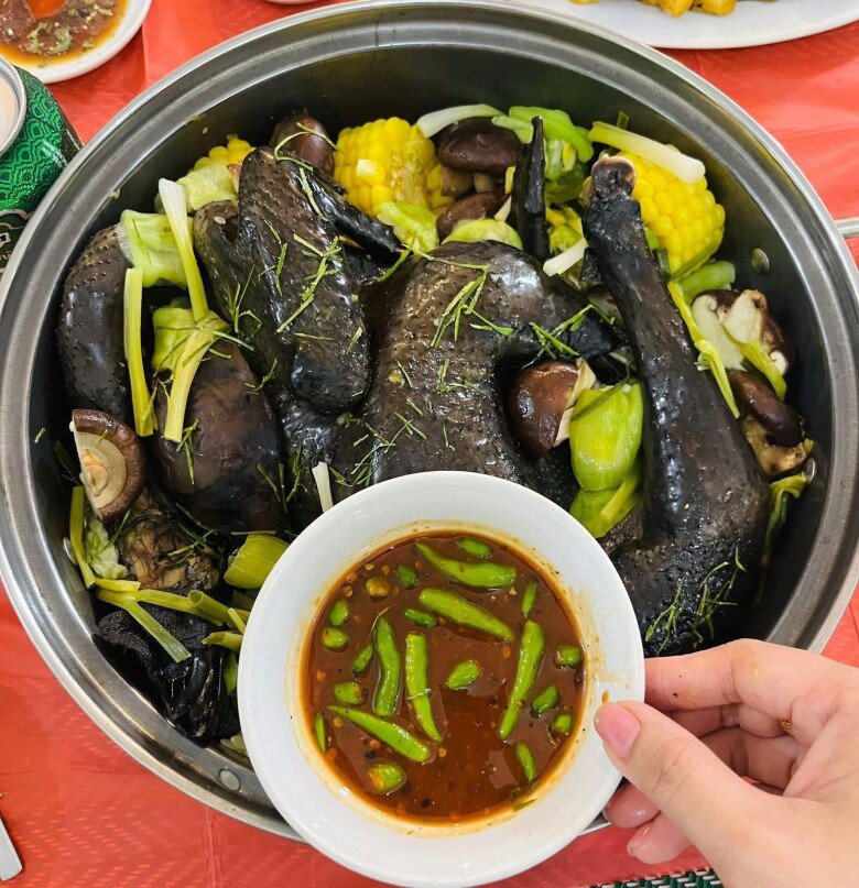 Gà đen hấp siêu ngon